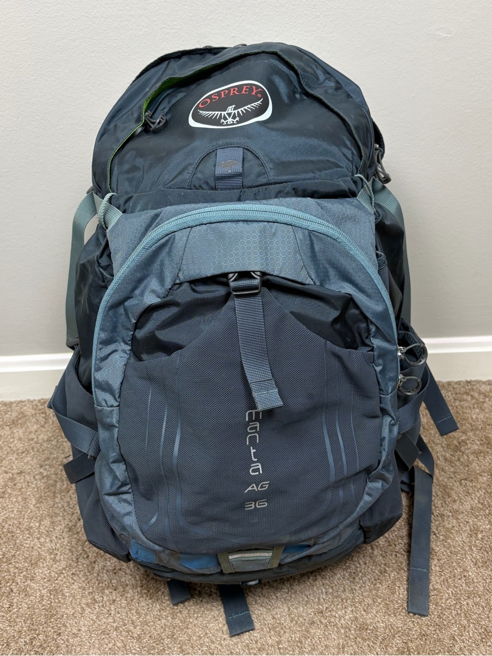 Osprey Manta AG 36 Hiking Backpack S/M Blue- with repairs